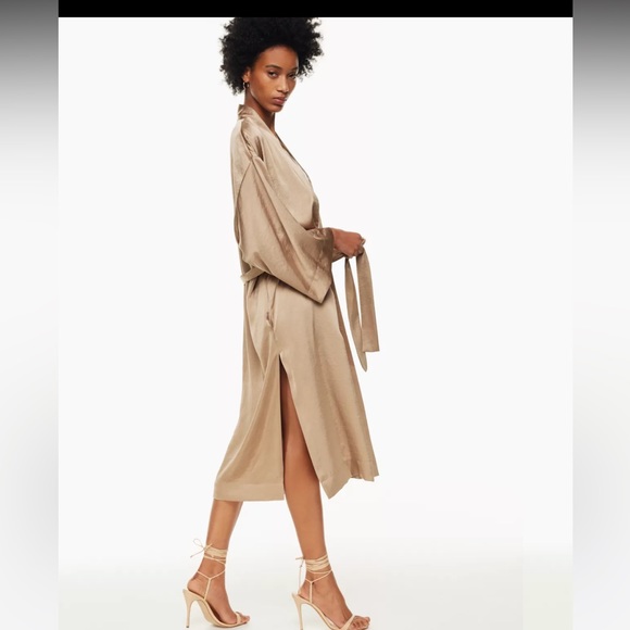 Wilfred - Satin Robe - XXS - Picture 5 of 8